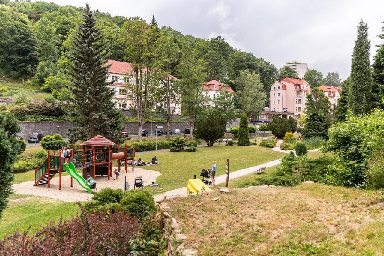 Apartmany Nad Slikovkou Яхимов Екстериор снимка